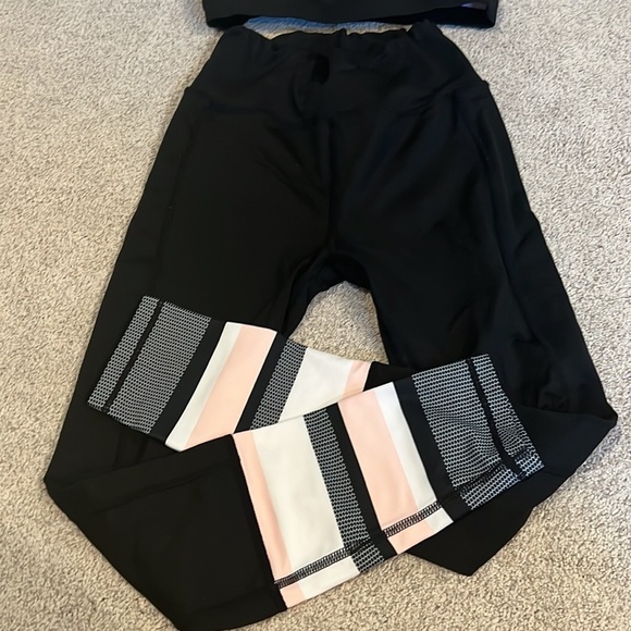 Sarah’s Day x White Fox Set - Picture 6 of 6